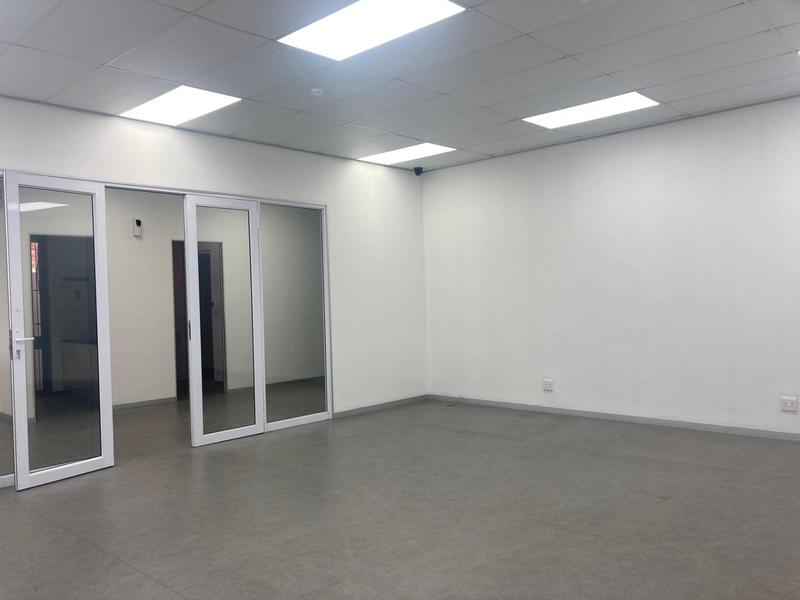 To Let Commercial Property for Rent in Newton Park Eastern Cape